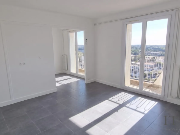 Appartement 4 pièces avec vue panoramique à Montpellier Saint Martin