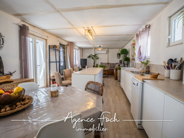 À vendre maison plain-pied avec jardin et hangars à Oursbelille