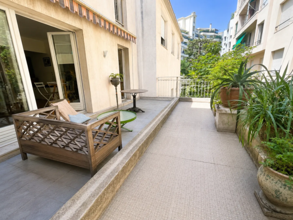 Appartement 2 pièces avec terrasse à Nice, quartier des Musiciens