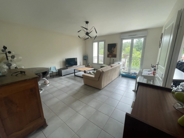 Appartement T3 à vendre à Saint-Jean-de-Braye avec parking et cave