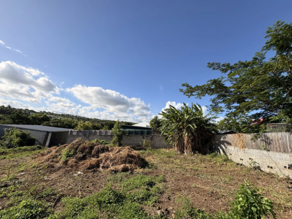Terrain à bâtir de 406 m² à Saint-Pierre avec permis inclus