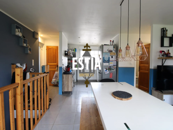 Maison de plain-pied à Neuves-Maisons avec garage et jardin