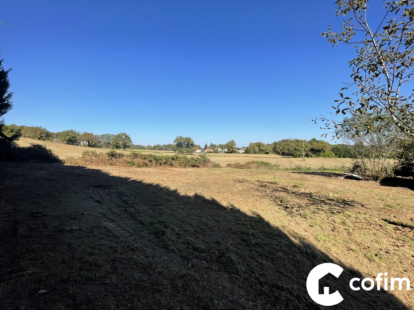 Terrain à bâtir de 1650 m² à Maucor près de Morlaàs