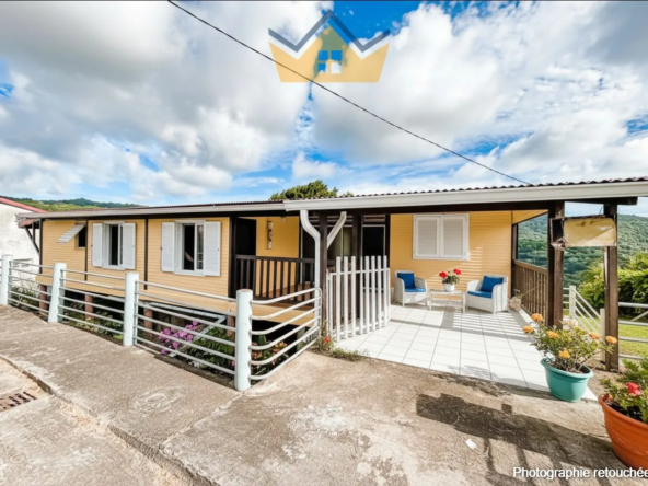 Maison ancienne avec vue mer à Rénover - 73 m² à Riviere-Pilote en Martinique