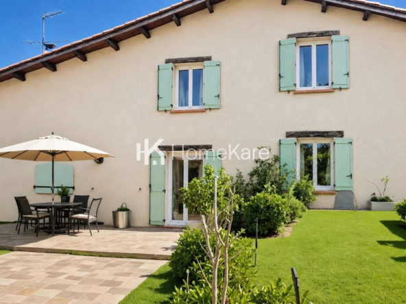Ensemble immobilier de 220 m² à Cassagnabère Tournas, idéal pour investisseur