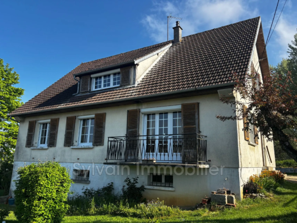 Maison à vendre à Hanvoile, 4 chambres, grand terrain et sous-sol, idéale famille