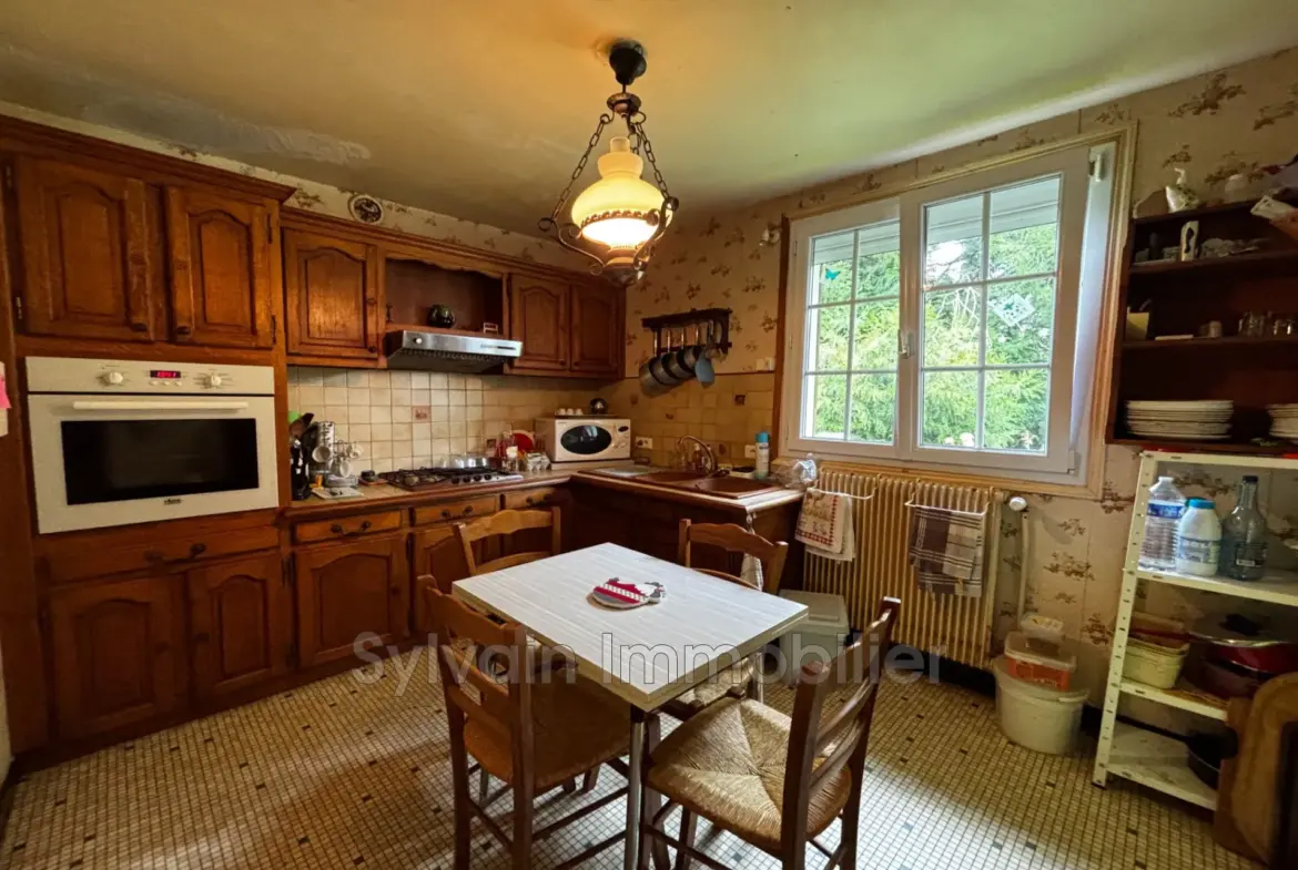 Maison à vendre à Hanvoile, 4 chambres, grand terrain et sous-sol, idéale famille 