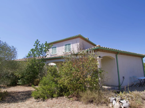 Charmante maison 3 pièces de 140 m² à La Tour-sur-Orb avec terrain de 1150 m²