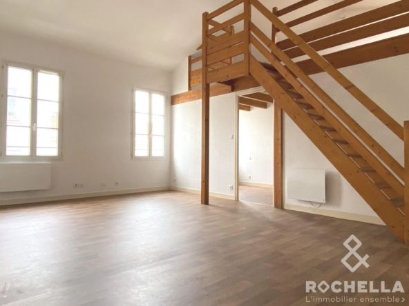 Appartement T3 avec mezzanine à Rochefort, emplacement idéal en centre-ville