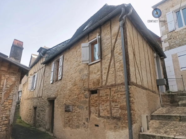 Maison rénovée à vendre dans le centre historique de Terrasson-Lavilledieu