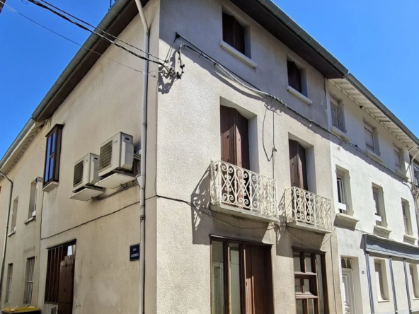 Charmante maison de ville atypique à vendre au Grand Lemps
