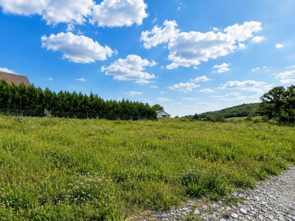 Terrain à bâtir de 814m² à Chilly, Haute-Savoie, proche Annecy et Genève
