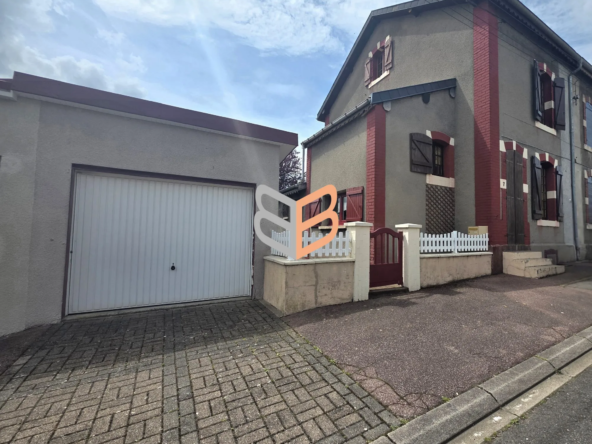 Maison à vendre à Piennes – 84 m², jardin, garage, à rénover