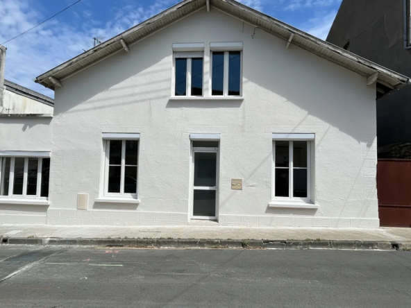 Maison à vendre à Niort - 123 m², 3 chambres, proche centre-ville