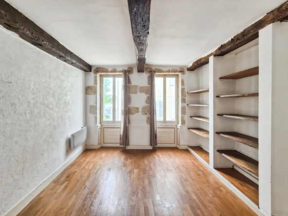 Appartement T3/4 de 87m² à Auch Centre-ville, Balcon, Travaux à prévoir