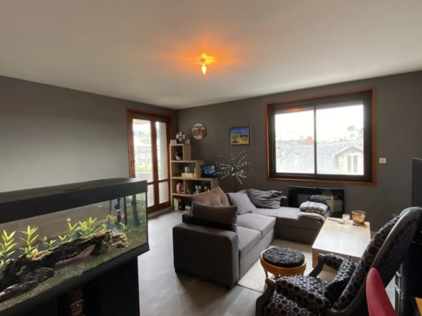 Bel appartement T2 avec parking et cave à Onet le Château
