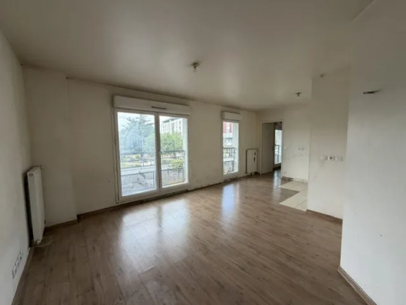 A vendre appartement 2 pièces de 45,25 m² à Le Blanc-Mesnil en centre-ville