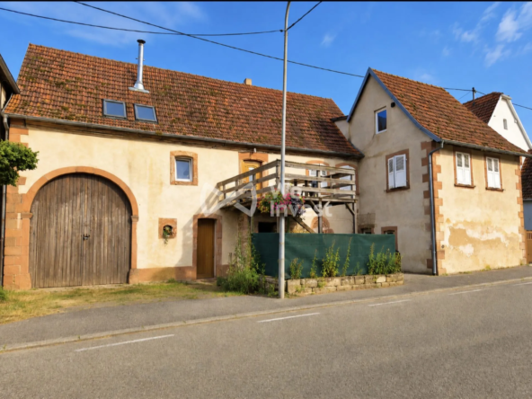 Maison avec appartement indépendant à vendre à Wimmenau - Opportunité d'investissement