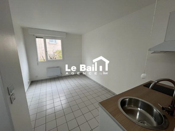 Studio à vendre à Osny de 17 m² avec jardin privé et parking sécurisé