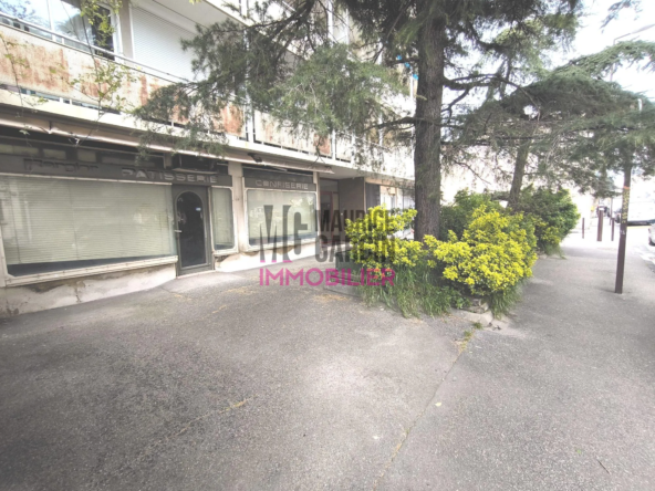 Local commercial de 85 m² à vendre dans le centre d'Avignon