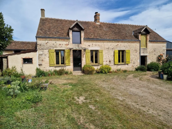 Maison en pierre avec terrain à Bethon - Opportunité rare en campagne