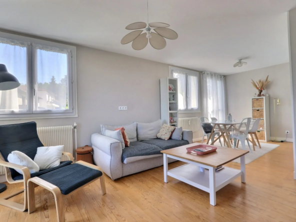 Appartement T3 avec balcon, parking et cave à Clermont-Ferrand, secteur Chanelles