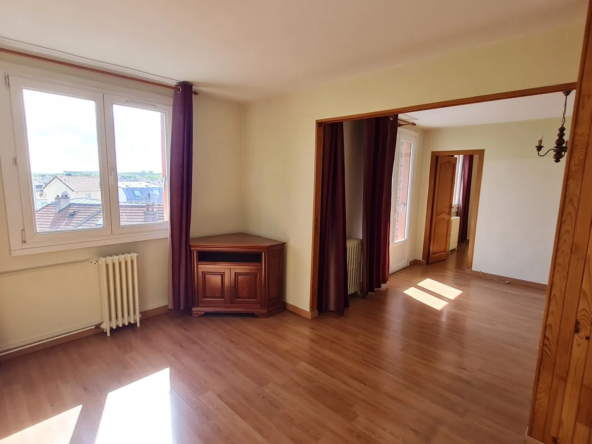 Appartement à Arnouville avec balcon, cave et parking, 2 ou 3 chambres