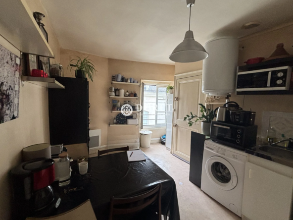 Appartement 1bis à vendre au centre-ville de Nantes avec grande pièce de vie