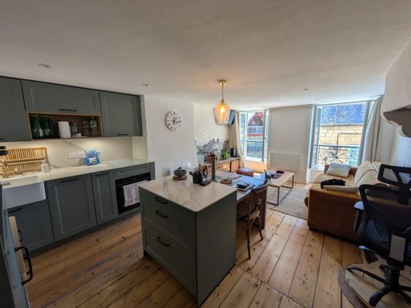 A vendre appartement duplex avec possibilité de triplex à Landerneau - Centre-ville
