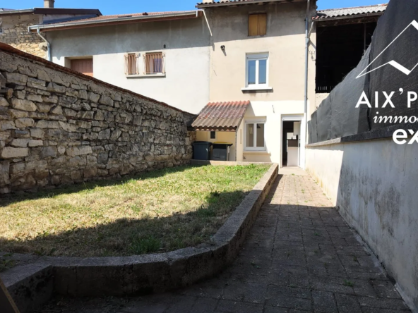 Charmante maison de village à Ambérieu-en-Bugey avec dépendance et jardin