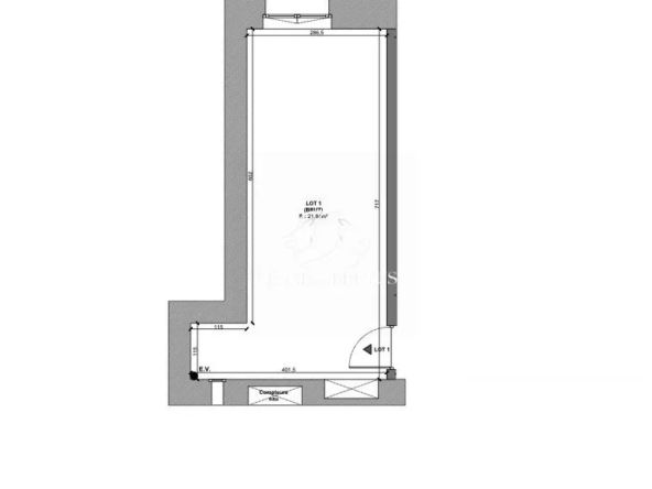 Studio à rénover de 22 m² à Lyon 2e avec ascenseur et exposition sud-ouest