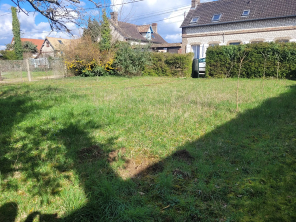 Terrain constructible à Le Vaudreuil (27) dans secteur calme et recherché