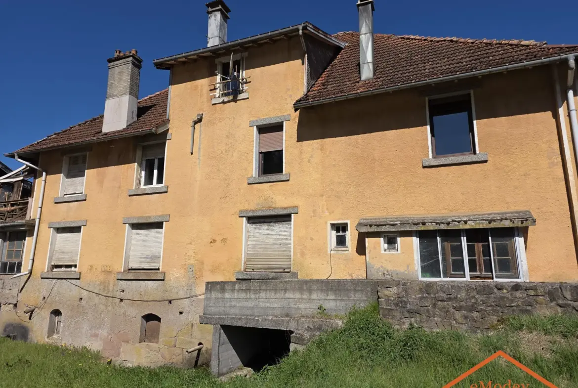 Ancien moulin 1773 à rénover avec fort potentiel à La Forge 