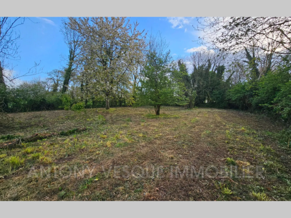 Terrain constructible à Agon-Coutainville - Environnement privilégié, proximité commodités