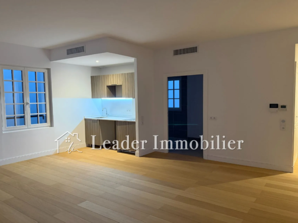 Charmant appartement rénové de 48 m² avec parking à Antibes - Place de Gaulle