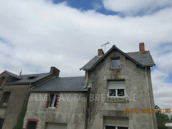 Maison à rénover avec dépendances situ�e à Plessé, 44630