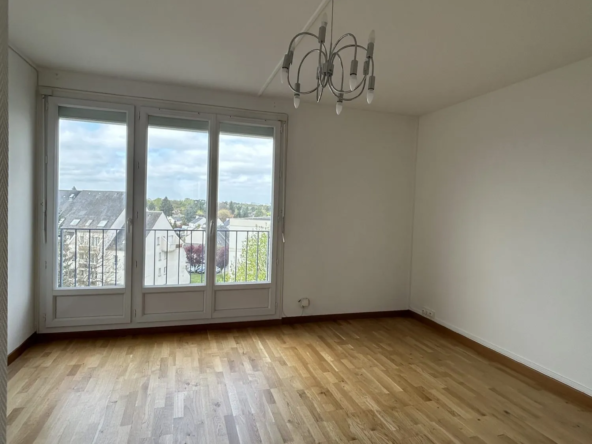 ACTUEL Appartement T3 lumineux avec cave et stationnement à Olivet