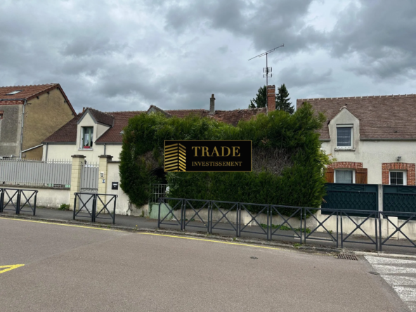 Maison ancienne à rénover de 42,78 m² avec jardin à Chenoise-Cucharmoy