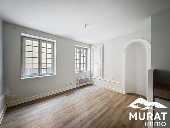 Appartement T3 rénové de 65,15 m² à Cébazat, centre-ville