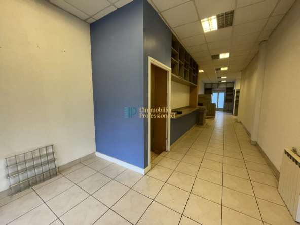 Local commercial de 143 m² en vente en centre-ville de Lorient