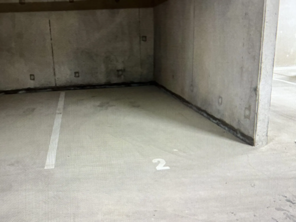 Emplacements de stationnement en sous-sol à vendre à Saint-Malo