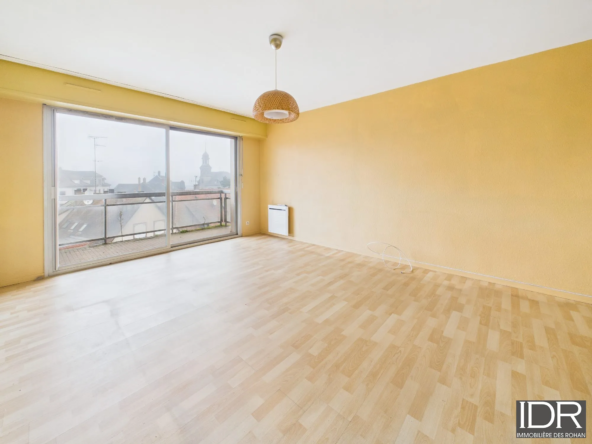 Appartement 2 pièces avec balcon, parking et vue dégagée à Saverne