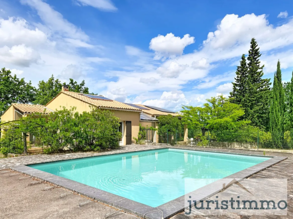 Maison de 108 m² avec terrain de 2194 m², piscine et potentiel à Saint-Roman-de-Malegarde