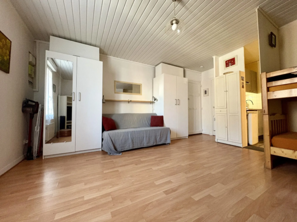 Studio à 60 mètres de la plage des Sables-d'Olonne, idéal pour investissement ou pied-à-terre