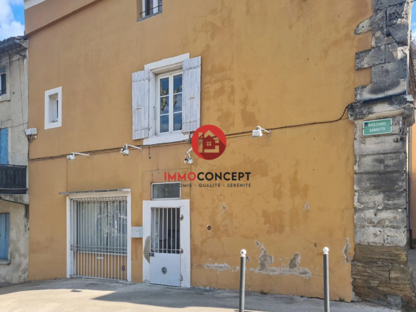 Maison de ville à vendre à Bollène, 51 m² avec terrasse et cave