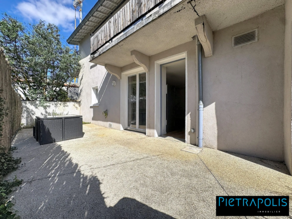 Beau T2 rénové de 38m² avec balcon et garage à Écully