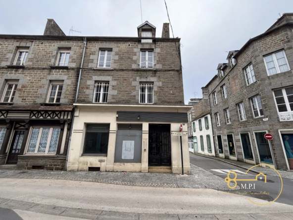Immeuble à rénover de 186 m² en vente au centre de La Ferté-Macé