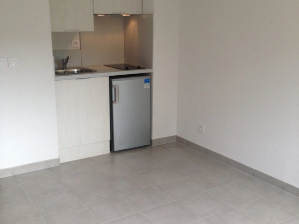 Studio à vendre à Marseille dans résidence étudiante, 18,95 m², bon rendement locatif