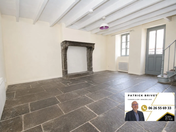 Maison de bourg avec terrasse à Volvic - Rénovée, 81 m² habitables