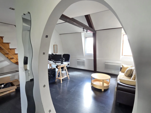 Appartement 2 pièces lumineux en plein cœur d'Arras avec vue imprenable